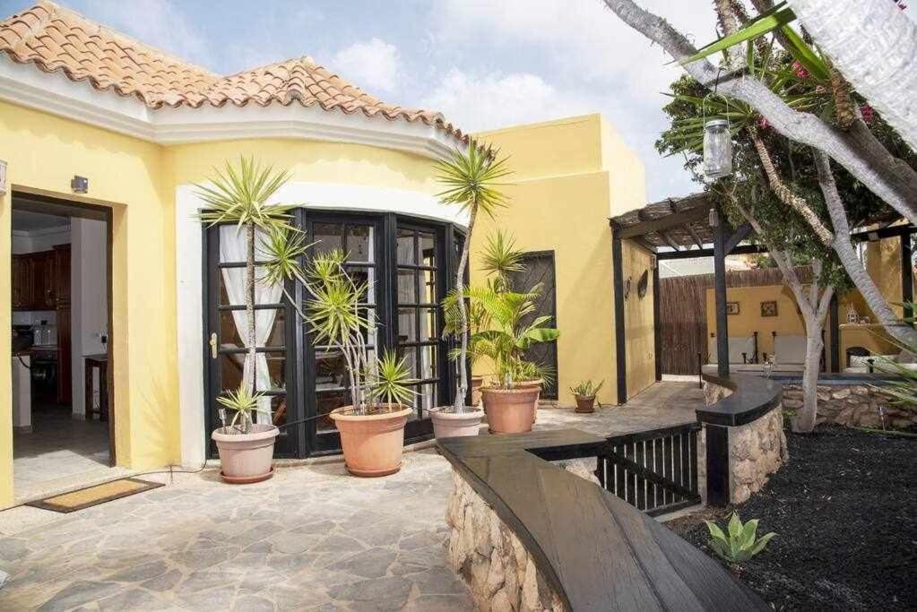 Aurora Mari Villa Your Dream Steps From The Ocean Shore Калета-де-Фусте Екстер'єр фото